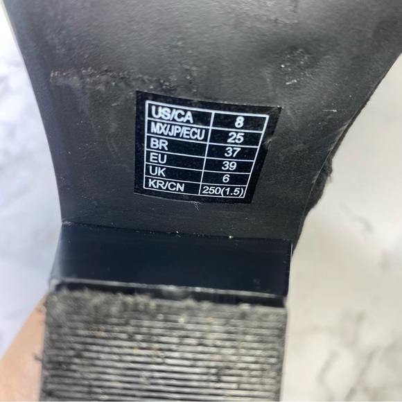 H&M Black Faux Suede Ankle Boots Women’s Size 8 – Chunky Heel Western Style - Picture 3 of 5